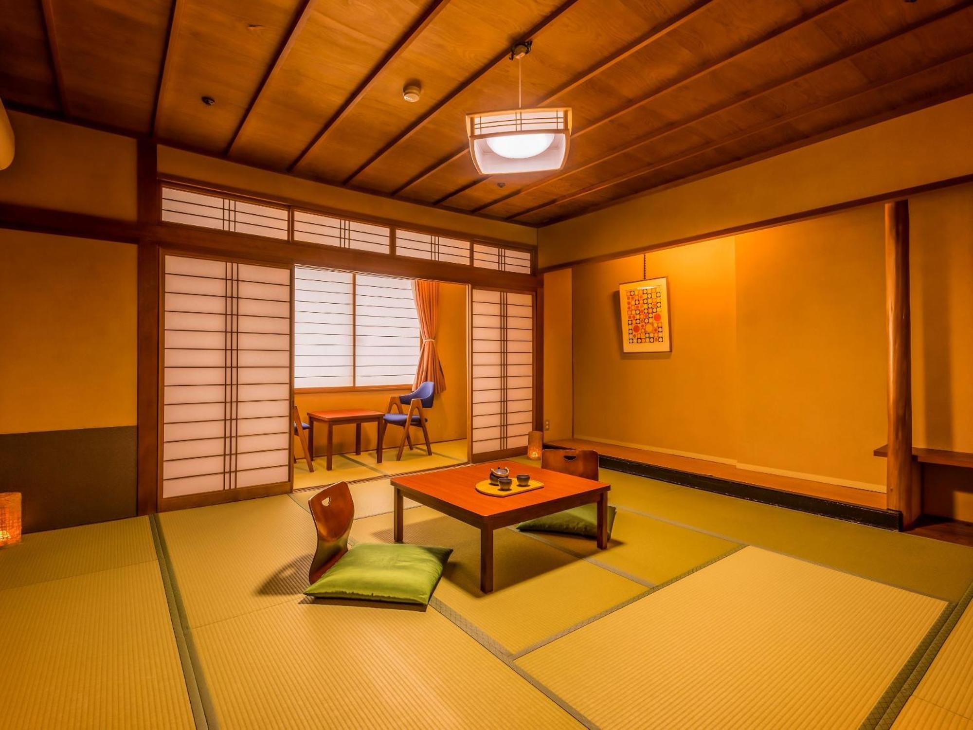 Готель Ooedo Onsen Monogatari Yamashiro Saichoraku Каґа Номер фото